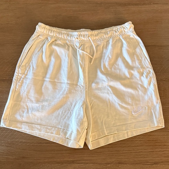 Nike Pants - Nike Cream Drawstring Casual Shorts